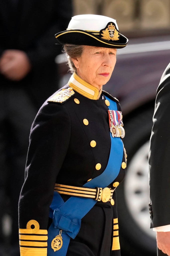 Princess Anne, Queen Elizabeth II Funeral Service, Royal Family