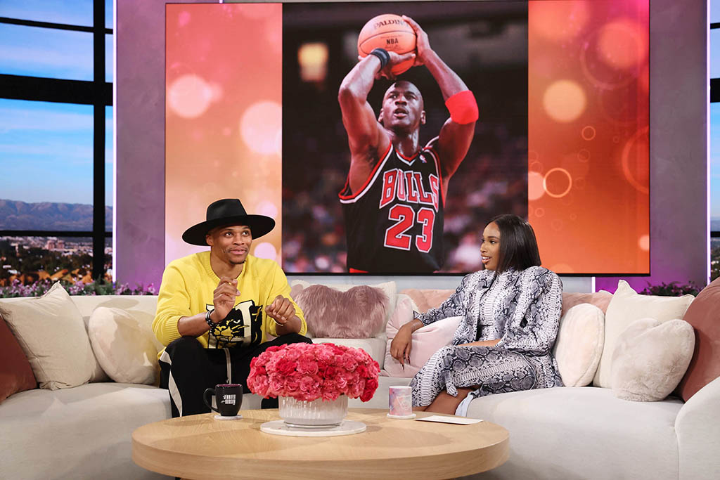 Russell Westbrook, Jennifer Hudson Show, Honor The Gift Crewneck Jumper, Sneakers 