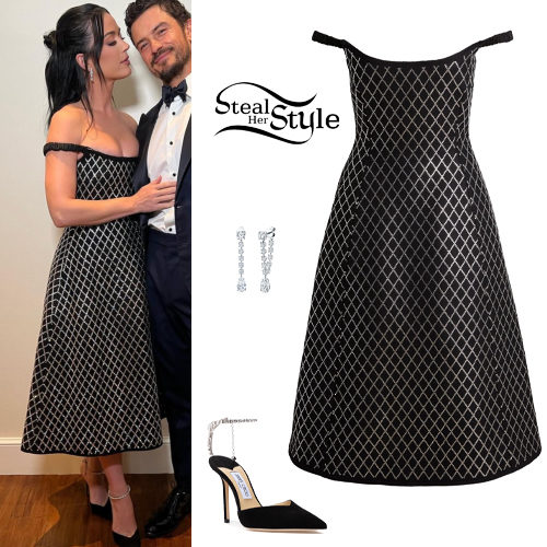 Katy Perry: Black Midi Dress and Pumps