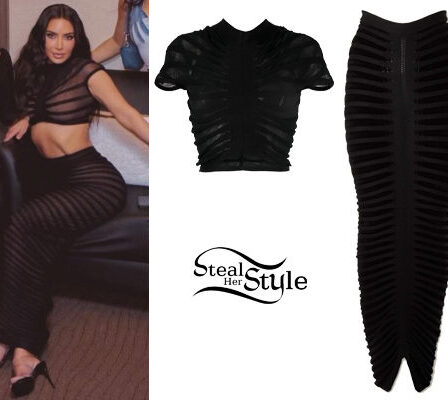 Kim Kardashian: Black Top and Skirt
