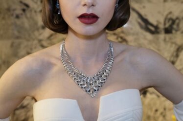 Lily Collins Met Gala Makeup Lancôme Behind the Scenes