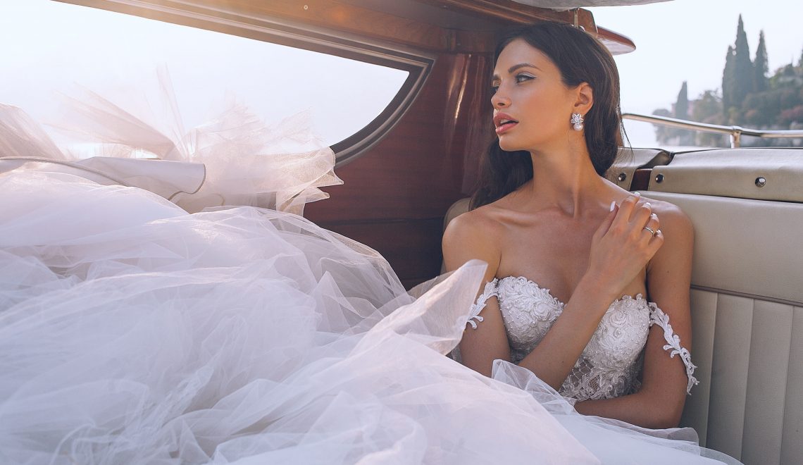 Modern Bride: 5 Beautiful Looks for Wedding Inspo