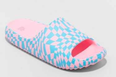 Target’s Summer Sandal Sale Is So Good, Prices Start at $4