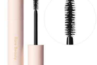 What Is Mascara Cocktailing? Meet TikTok’s New Favorite Way to Get Long Lashes