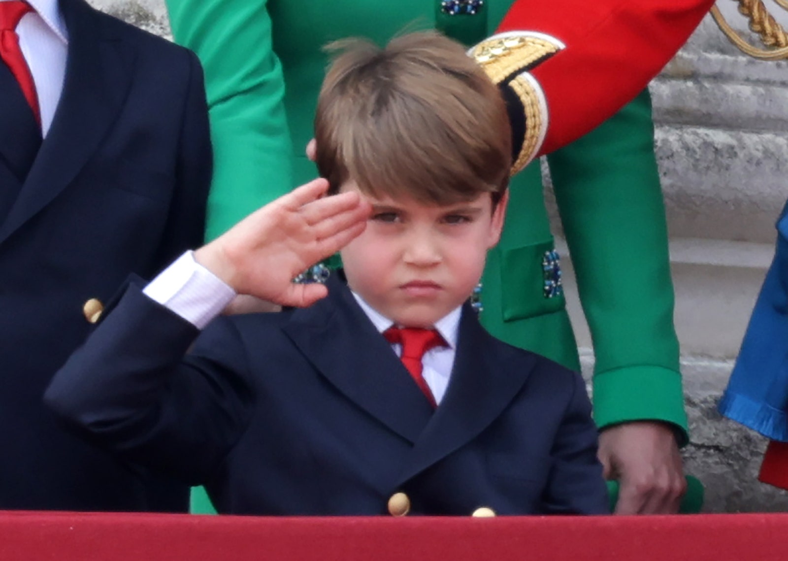 LONDON ENGLAND  JUNE 17 Prince Louis of Wales watches the flypast on the Buckingham Palace balcony during Trooping the...