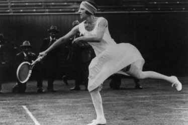 Suzanne Lenglen at Wimbledon in 1925.