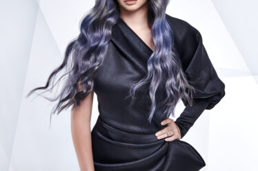 Fashion Shades for Brunettes — How Bold Blue Will Be Everywhere this Season - Bangstyle