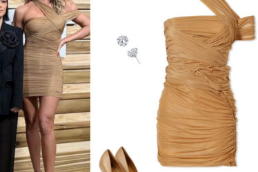 Khloé Kardashian: Ruched Mini Dress and Pumps
