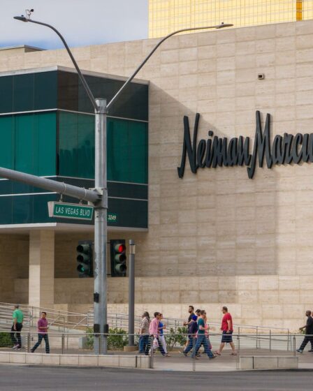 Neiman Marcus Earnings Hit by Steep Discounts, Softer Demand