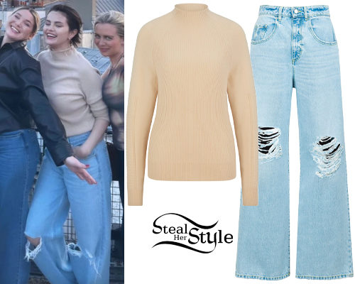 Selena Gomez: Ribbed Sweater, Ripped Jeans