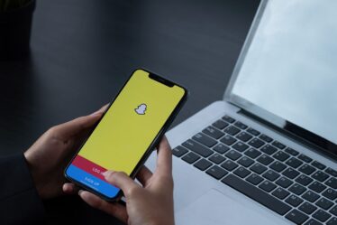 Snap Uses AI Chatbot to Refine Its Ad Business