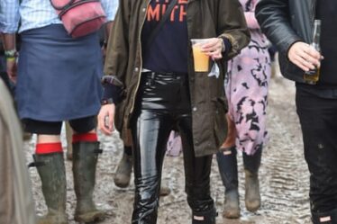 Alexa Chung in Hunter wellies at Glastonbury in 2016.