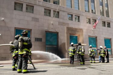 Tiffany’s NYC Flagship Store Escapes Damage From Nearby Fire