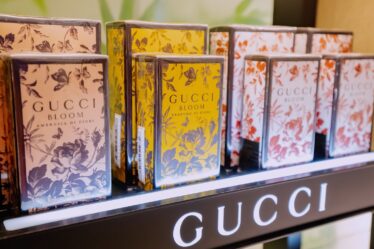 Why It’s So Hard for Luxury Brands to Align Fashion and Beauty Strategy
