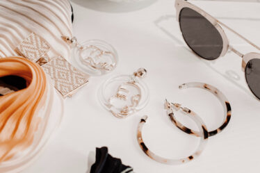 how to accessorize like a pro - fashion tips - photo of luxury fashion accessories by jess harper