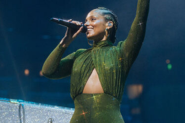 Alicia Keys Wore Self-Portrait On Her ‘Keys to the Summer’ USA Tour