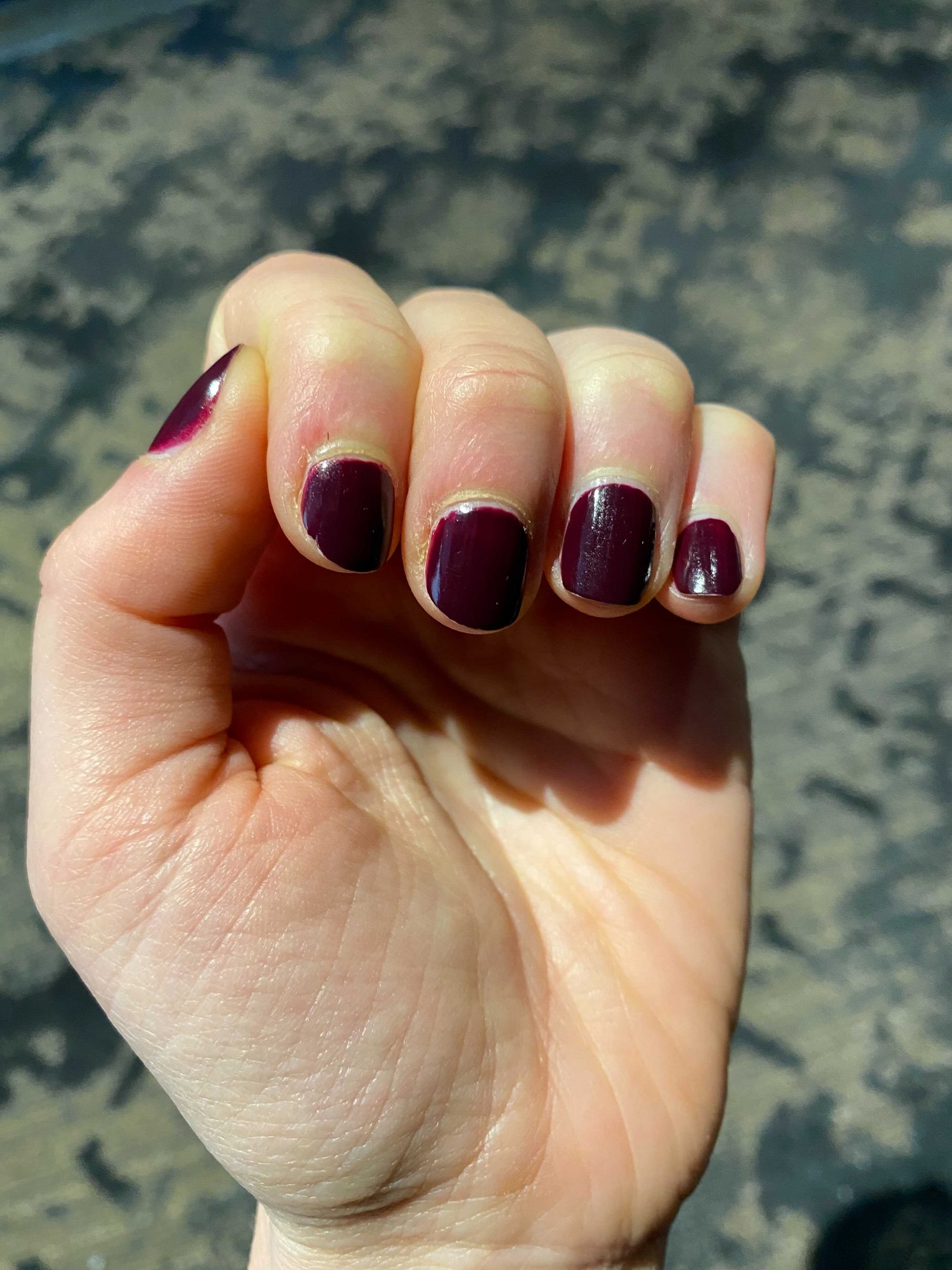 burgundy nails