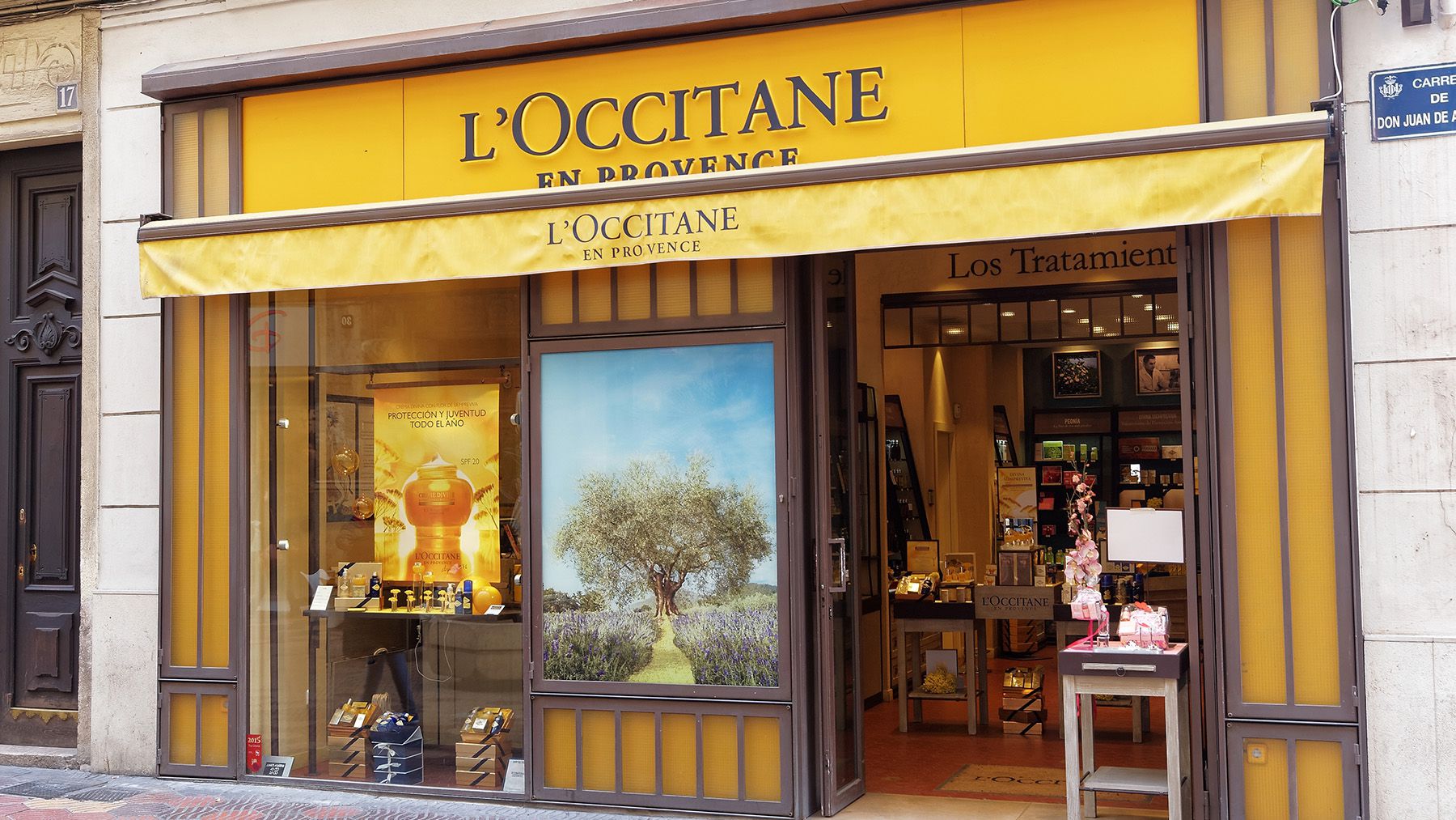 L’Occitane Owner Said to Mull Buyout of $4 Billion Beauty Firm