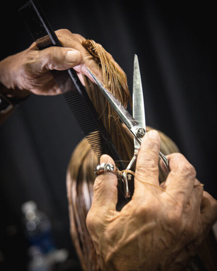 Hairdresser Tip: When Should I Switch to a Swivel Shear? - Bangstyle
