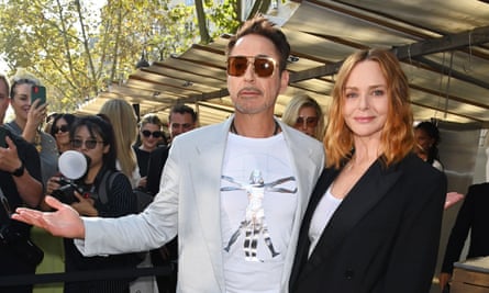 McCartney with the actor Robert Downey Jr at Paris fashion week.