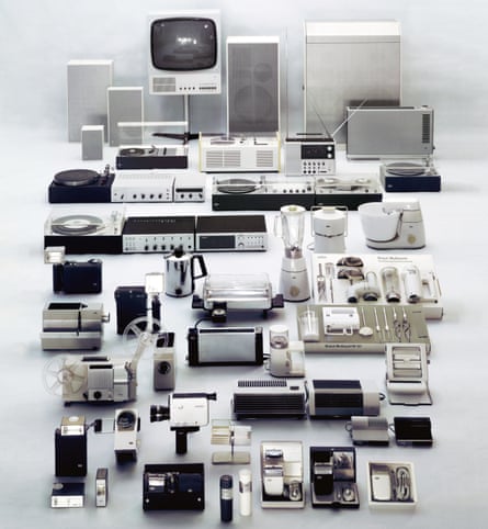 Braun product ranges from 1960-1974.