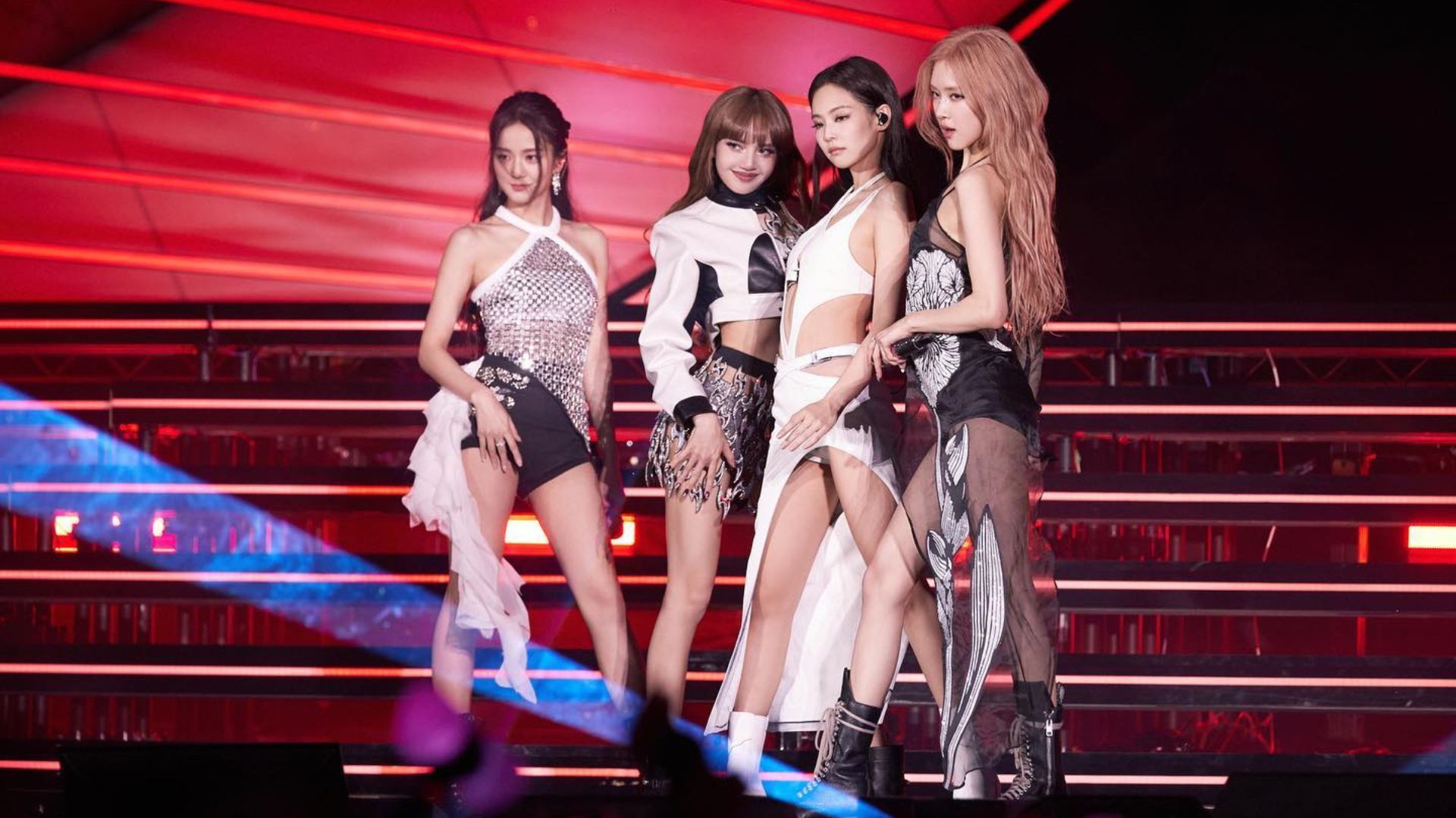 BLACKPINK coordinated outfits