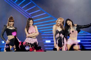 BLACKPINK coordinated outfits