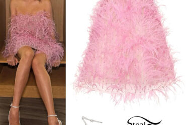 Chrissy Teigen: Pink Feather Dress,
