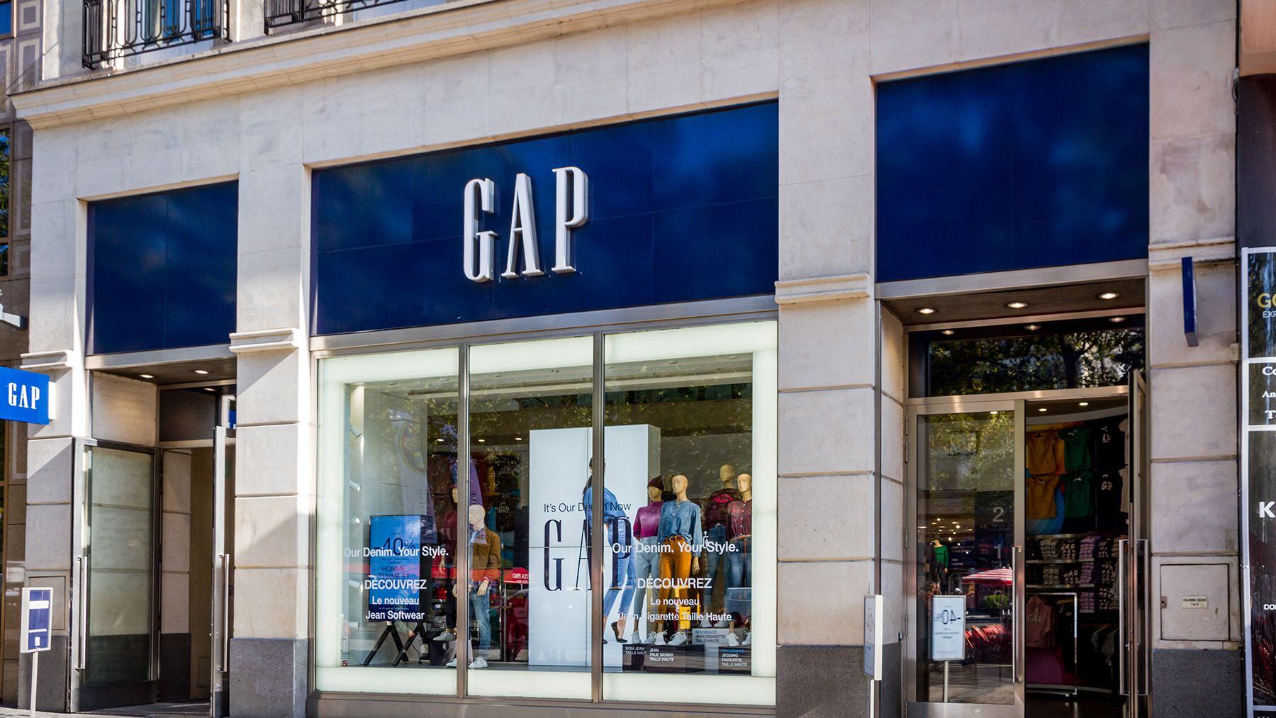Gap Surpasses Expectations in Early Win for New CEO Dickson