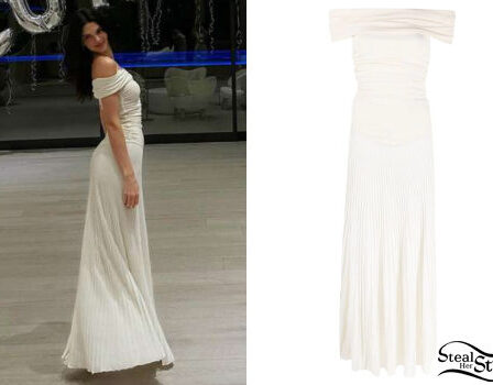 Kendall Jenner: White Pleated Dress