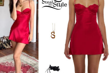 Kylie Jenner: Red Mini Dress, Black Sandals
