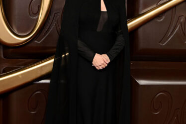 Olivia Colman Wore Roland Mouret To The 'Wonka' London Premiere