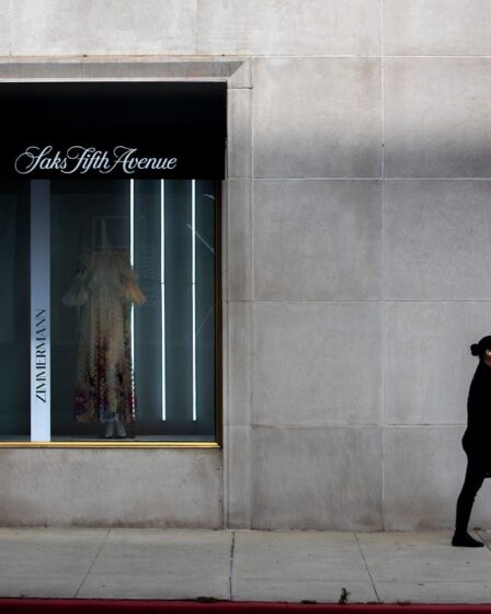 Saks Owner Raises $340 Million After Retailer Didn’t Pay Vendors For Months, Sources Say