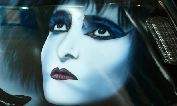 Siouxsie Sioux painting