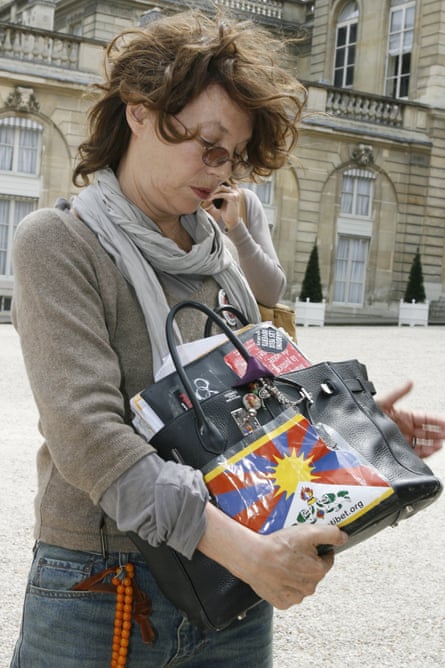 OG of the messy bag … Jane Birkin in Paris in 2008.
