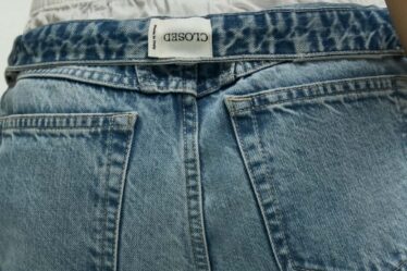 back side of a jean by closed