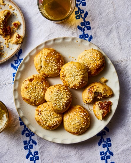 Melek Erdal’s sesame kurabiye biscuits with date paste.