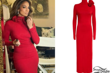 Jennifer Lopez: Red Maxi Dress