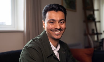 Head and shoulders portrait of Arjun Hossain.