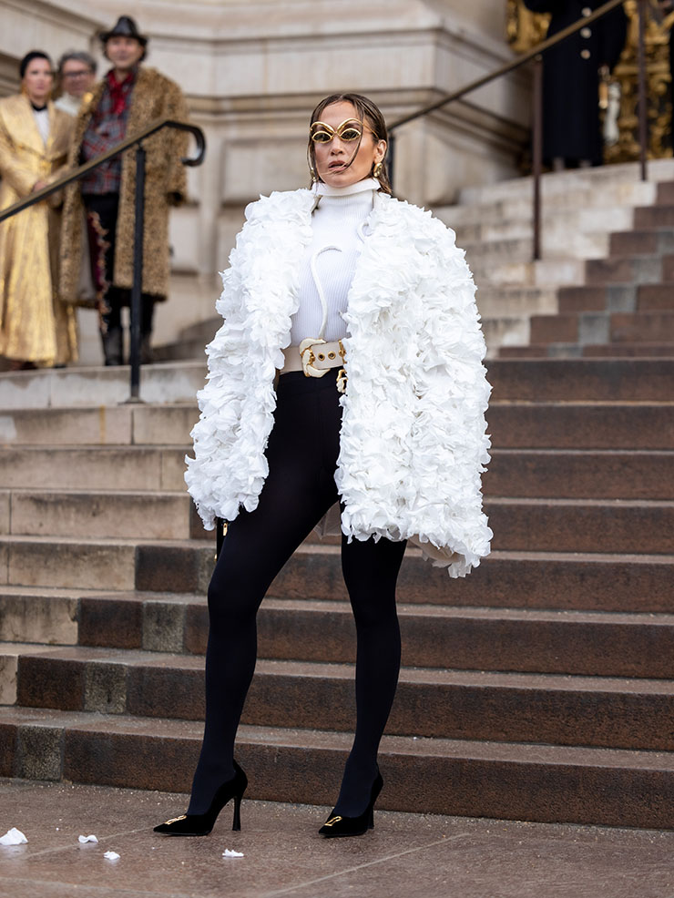 Jennifer Lopez Front Row @ Schiaparelli Spring 2024 Haute Couture