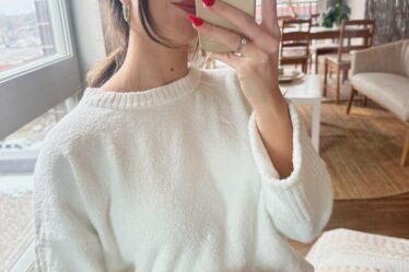 Anrabess Oversized Fuzzy Knit Sweater Review With Photos