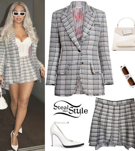 Beyoncé: Check Blazer and Skirt