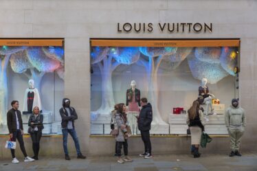 LVMH Explores Purchase of Building on Manhattan’s Fifth Avenue