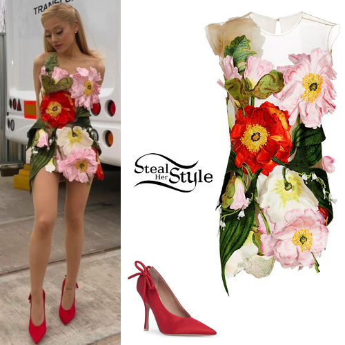 Ariana Grande: Floral Mini Dress, Red Pumps