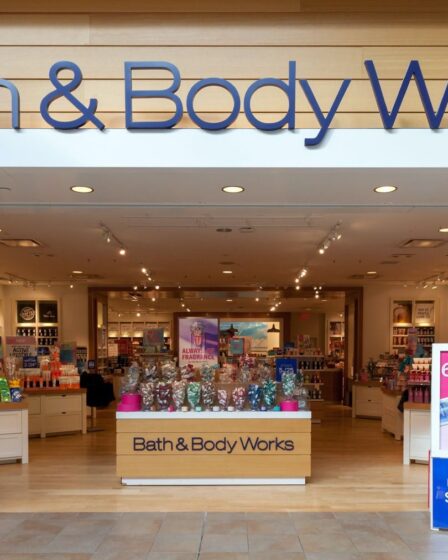 Bath & Body Works Projects Downbeat FY Sales, Profit on Slowing Demand