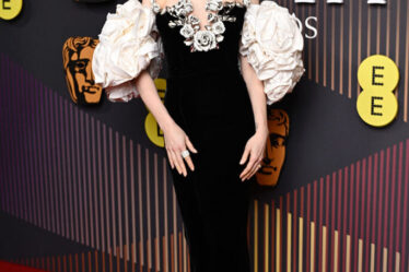 Lily James Wore Tamara Ralph Couture To The 2024 BAFTAs