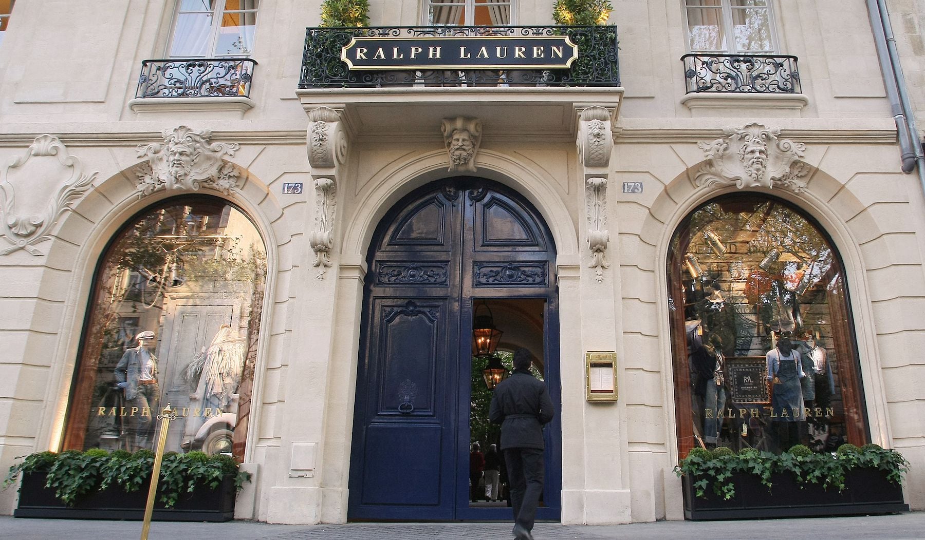 Ralph Lauren Rides Strong Holiday Demand, China Rebound to Post Upbeat Results