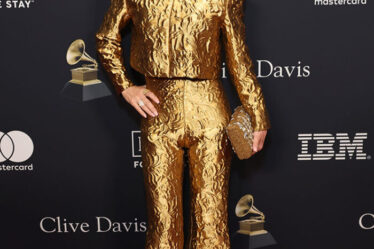 Shania Twain Wore Christian Siriano To The Clive Davis Pre-Grammy Gala