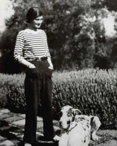 Coco Chanel, 1928 (Photo via WikiCommons)