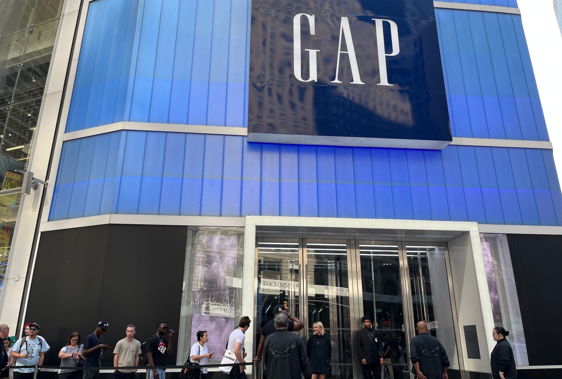 Gap Reports Upbeat Quarterly Sales on Improving Demand for Old Navy Apparel